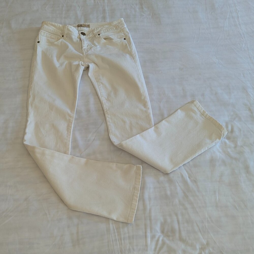 CAbi Size 2 Cream Colored Jeans Bootcut